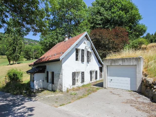 Renovierungsbedürftiges 4.5 Zimmer Einfamilienhaus mit Garage