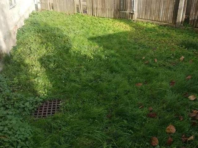 Renovierungsbedürftiges Wohnhaus in Zentraler Lage