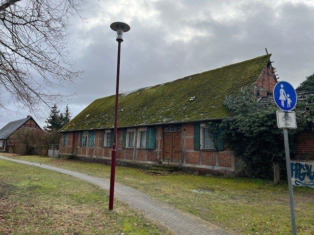 Renovierungsbedürftiges, denkmalgeschütztes Fachwerkhaus in Perleberg Dergenthin