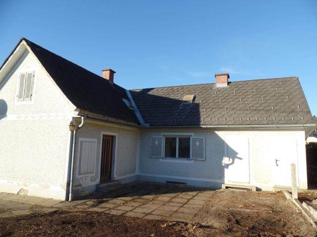 Renovierungsbedürftiges Einfamilienhaus mit Garten und Keller in Bärnbach