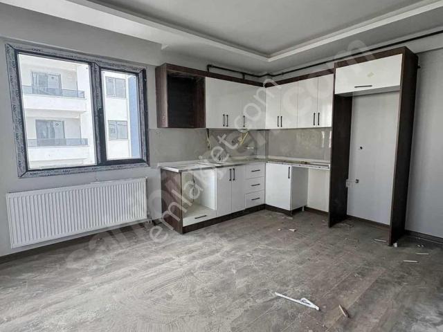 Rensa Yapı 1+1 Arakat Kiralık Daire !