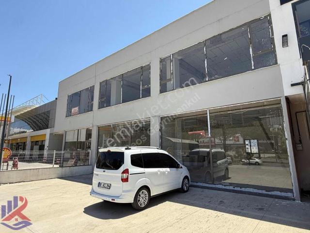 Reos Gayrimenkul'den Cadde Kenarı Kiralık İşyeri