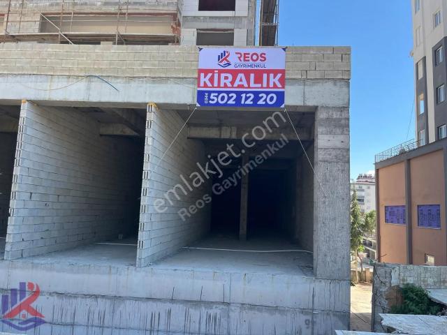 Reos'dan Ana Cadde'de Tabela Değeri Yüksek Kiralık Köşe İş Yeri