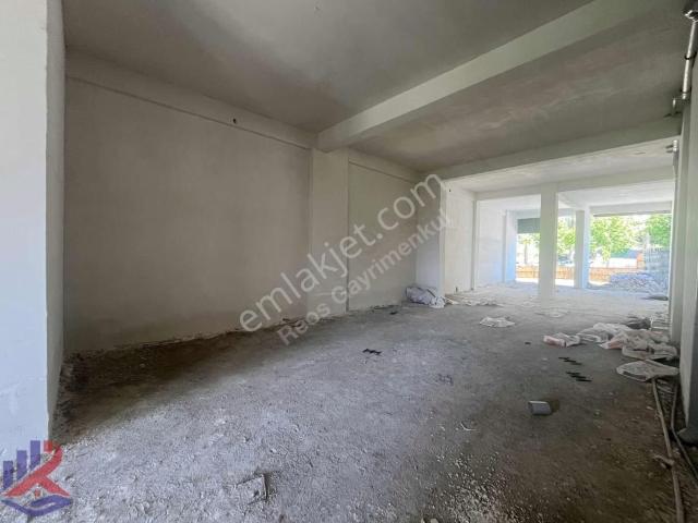Reos'dan Binevler Ana Cadde 200m² Kiralık Sıfır İş Yeri