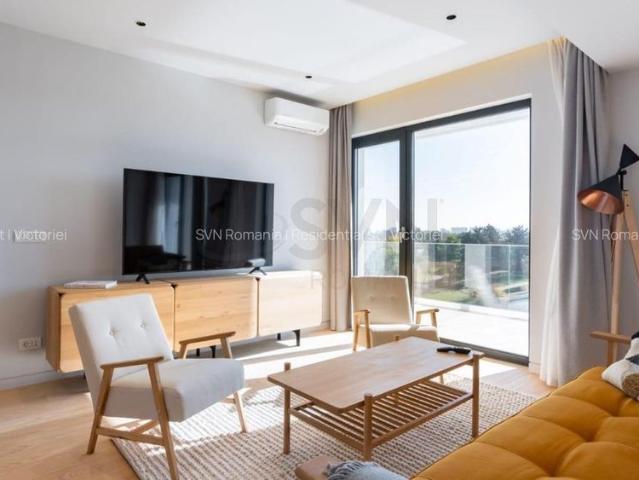 REA1029208 PENTHOUSE SUPERB l MOBILAT DESIGN l TERASA l VEDERE LAC PANORAMICA 36
