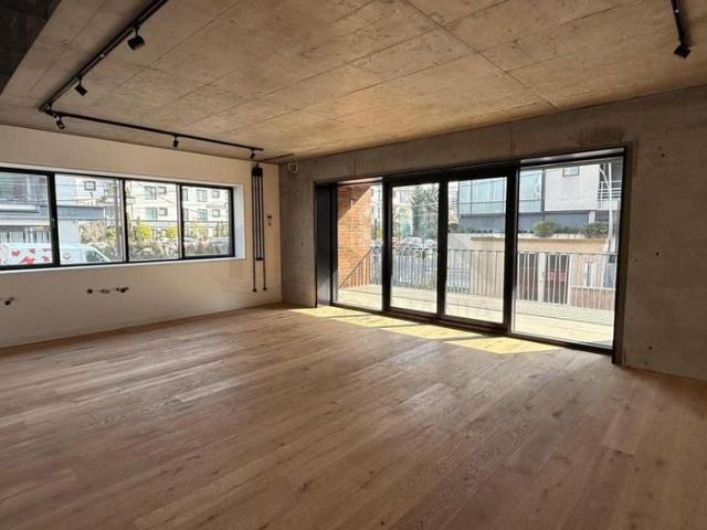 REA1022713 BrickLofts 3 camere finisaje premium