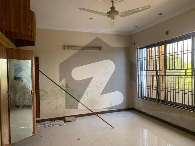 Ready To Buy A Upper Portion 14 Marla In I 8