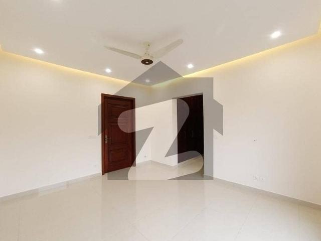 Ready To Buy A House 4500 Square Feet In D 12