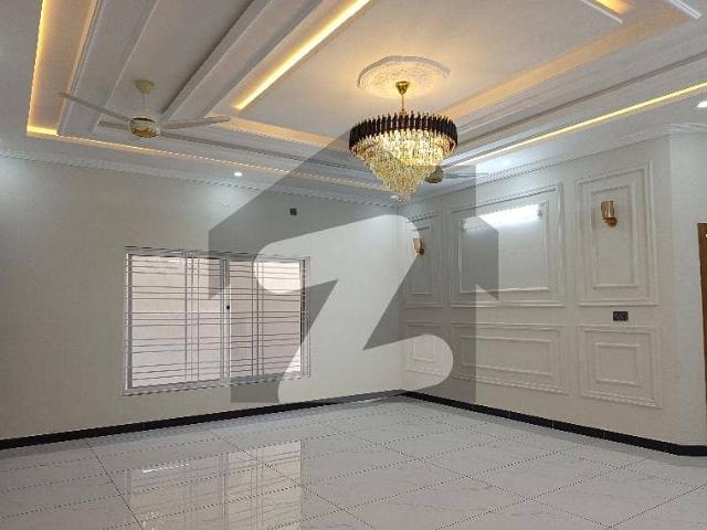 Ready To Buy A House 1 Kanal In Islamabad