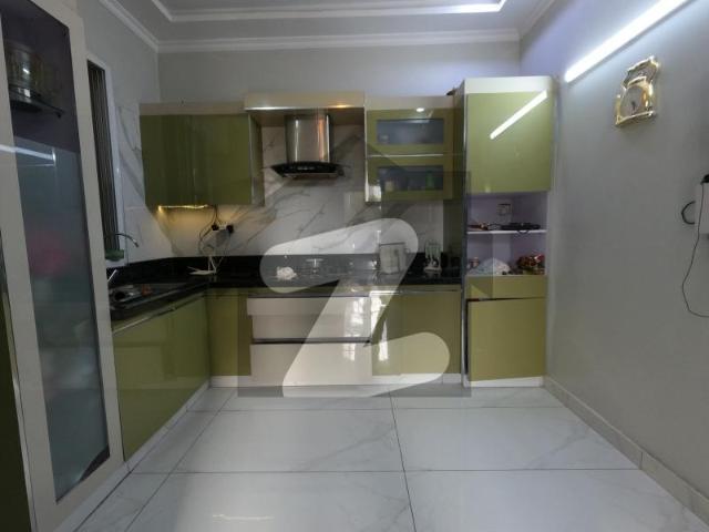 Ready To Buy A House 200 Square Yards In Karachi PECHS Block 2