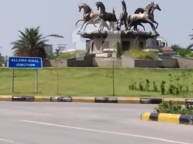 Ready To Buy Residential Plot 5 Marla 25*45 Sized In Bahria Town Phase8 Rafi Block Rawalpindi