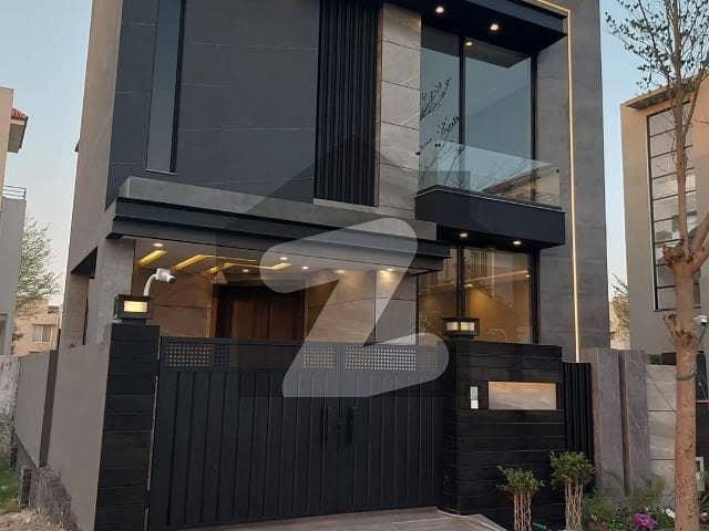 Ready to move home! 5 marla house for sale in dha phase 9 town
