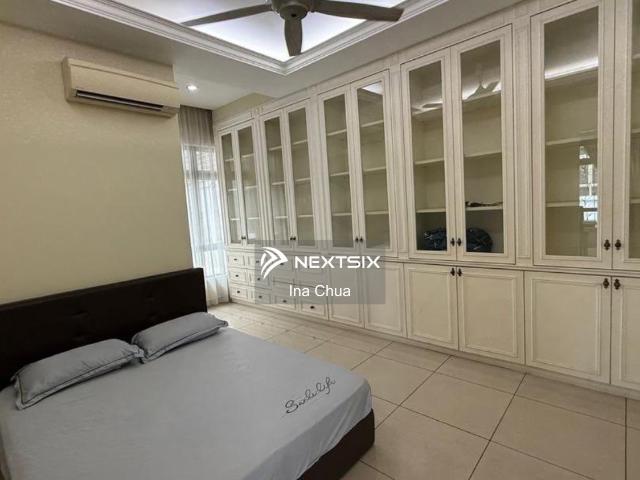 Ready to Move in Condition Below Market Value Wet and Dry Kitchen Included