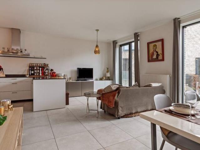 Ready to move in two bedroom apartment on the Scheldt river