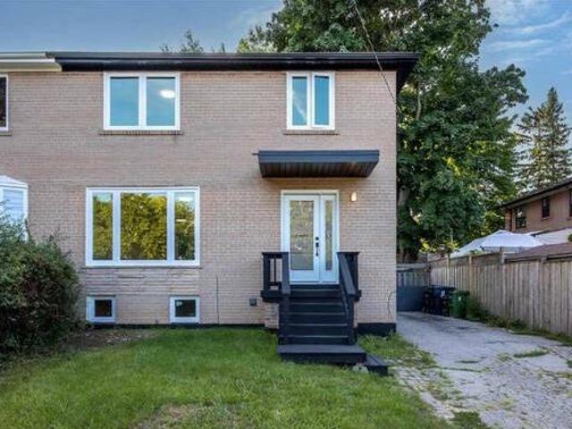 READY TO MOVE IN 4 BDRM SEMI DETACHED FIN BSMT W SEP ENTRANCE