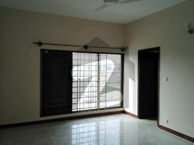 Ready to move suh house sector h available for sale in ask v malir askari 5 sector h