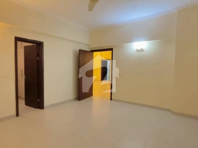 Ready to move 2250sq. Ft 3Bed Luxury Apartment at Tower 4, 6 & 7 FOR SALE