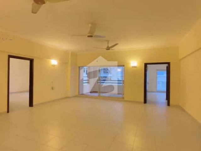 Ready to move 2250sq. Ft 3Bed Luxury Apartment At Tower 4, 6 & 7 Near Main Entrance Of Bahria Town Karachi FOR SALE