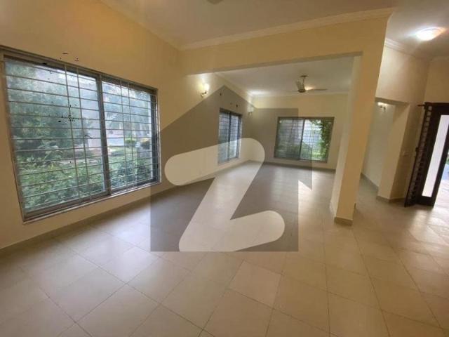 READY TO MOVE 235sq yd 3Bed DDL Villas FOR SALE at Precinct 27 Close to Jinnah Avenue and London Bridge Bahria Town Precinct 27