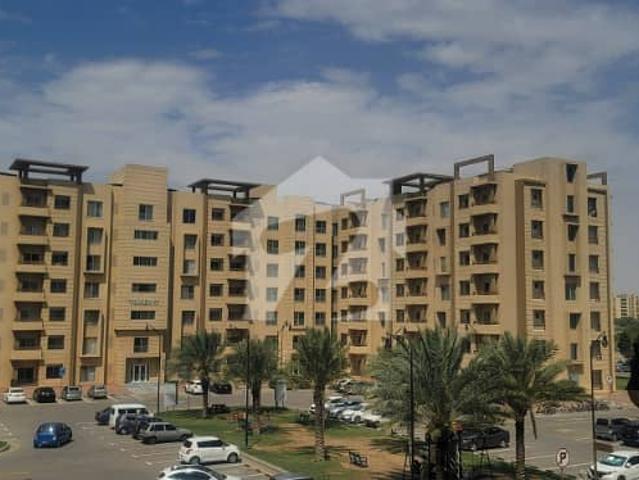 Ready to move 955 square feet 2 bed lounge flat for sale outer corner apartment with amazing view 2 km from main gate of btk