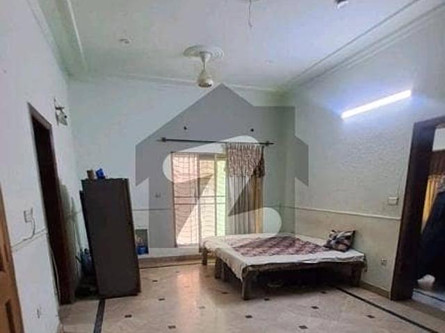 Ready To Rent A Lower Portion 10 Marla In Allama Iqbal Town Umar Block Lahore