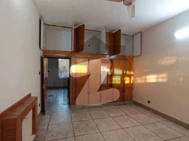 Ready To rent A Lower Portion 14 Marla In I 8/4 Islamabad