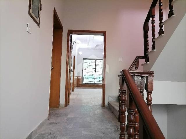 Ready To rent A Upper Portion 1 Kanal In I 8