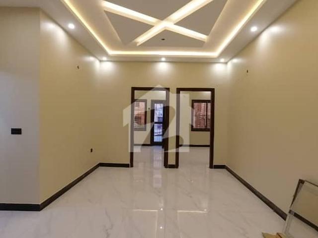 Ready To sale A Prime Location Upper Portion 200 Square Yards In Gulshan e Iqbal Block 6 Karachi
