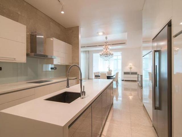 Ready UNIT walk to Jalan Alor Street FREEHOLD Bukit Bintang Suites