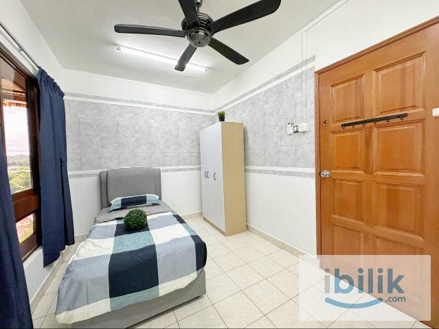 Ready Balcony Room @ Palm Spring