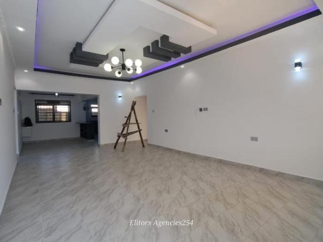 Ready for occupation newly done 3 bedroom plus dsq villas for sale in kitengela acacia estate