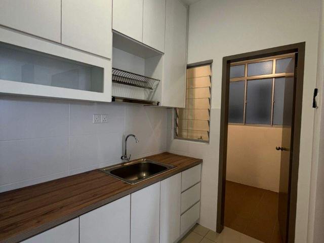 Ready move in Master room
