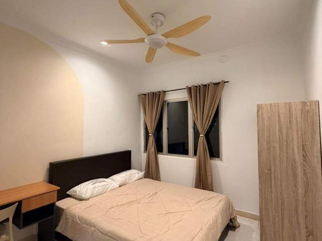 Ready Move In Medium Room In Sd Tiara Apartment