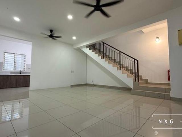 Ready move in Double storey house Rimbayu Ijm Starling Rent