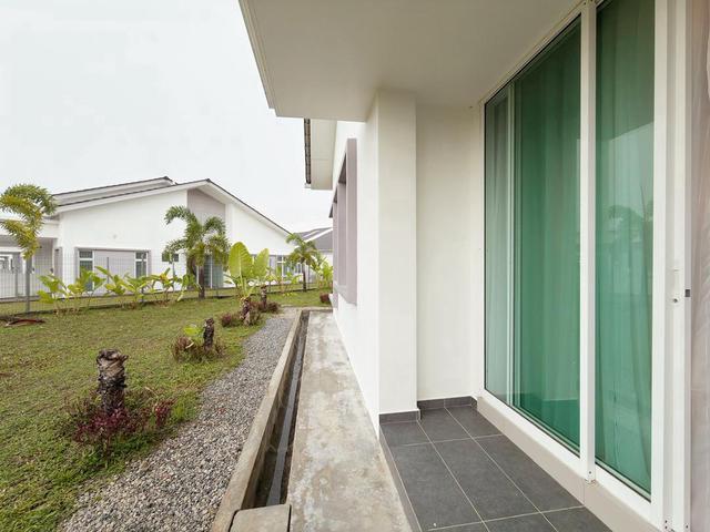 Ready Move In Freehold Full Loan 1 Storey Semi D Ayer Molek Tiang Dua