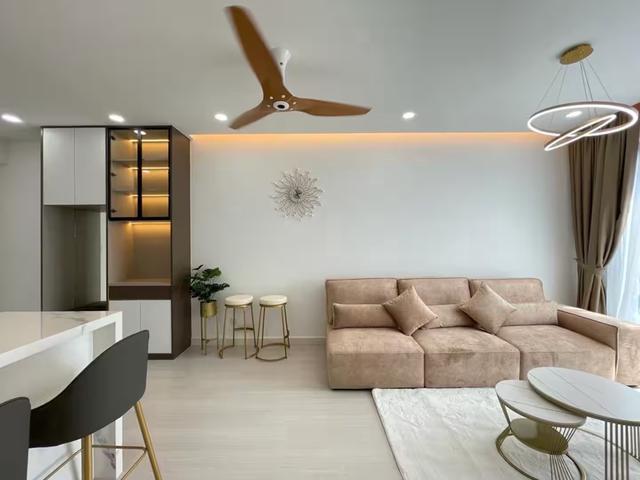 Ready Move In Freehold Title FullyFurnished Below Market Value