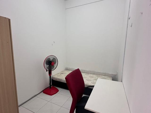 Ready Move In Room at SS4D FULLY FURNISHED + AIRCOND ROOM *shoplot unit