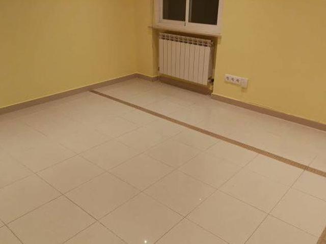 Real asesores alquila apartamento en paseo de la estacion