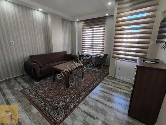 Real Emlaktan Üniveriteye Yürüme Mesafesinde 1+1 Eşyalı Daire