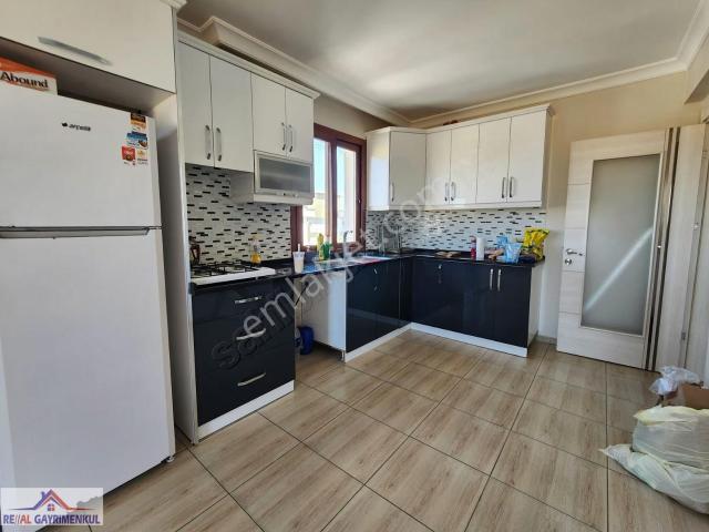 Real Gayrimenkul'den Cüneytbey'de 3+1 Eşyalı Kiralık Daire