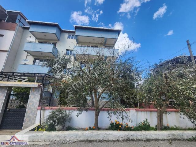 Real'den Kemalpaşa'da Şahane Konum 3+1 Yüksek Giriş Daire