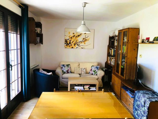 REALEJO ZONA.1 DORMITORIO. 1 BAÑO. SALÓN COCINA. AMUEBLADO. CALEFACCIÓN GAS NATURAL