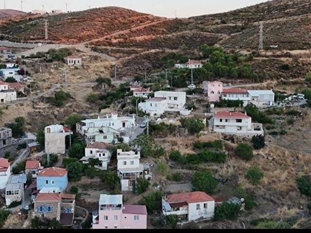 REALİVA'DAN KARABURUN HASSEKİ'DE KÖY İÇİNDE 77M2 SATILIK ARAZİ
