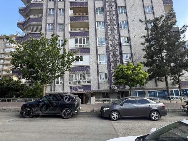 Realite T.gayrimenkulden Karaköprü 35 Metre Yolda Kiralık Daire