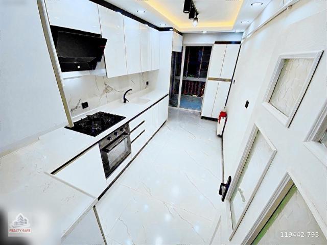 REALTY GATE'UFUKTEPE MH.FULL YAPILI EBEVYN BANYOLU GENİŞ 3+1 DA