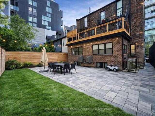 Rear Yard 56 Stewart Street, Toronto, ON, M5V 1H6 commercial for lease | Listing ID C12909 | Royal LePage