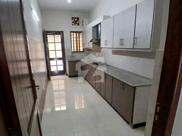 Reasonably Priced 10 Marla House In D 12 Is Available As Of Now