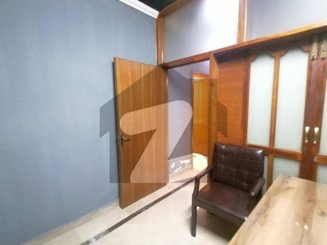 Reasonably Priced 1200 Square Feet Office In Siddique Trade Center, Lahore Is Available As Of Now