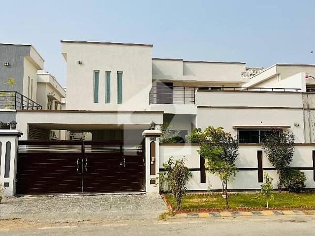 Reasonably Priced 350 Square Yards House In Falcon Complex New Malir, Karachi Is Available As Of Now