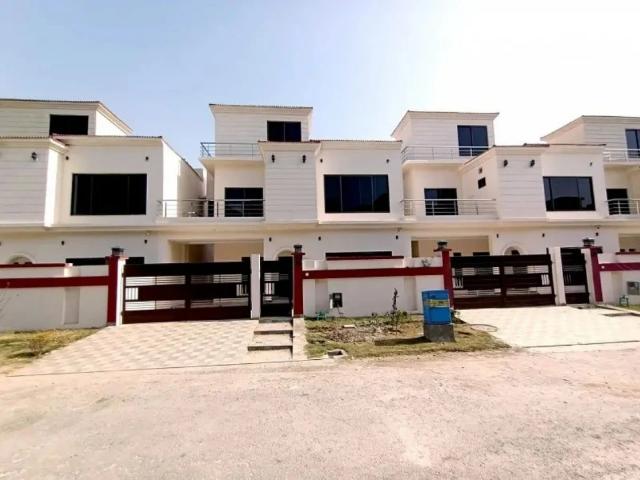 Reasonably Priced Good Location 10 Marla House In DHA Sector A Rachna Villas, Gujranwala Is Available As Of Now Gujranwala DHA Defence ID 98942
